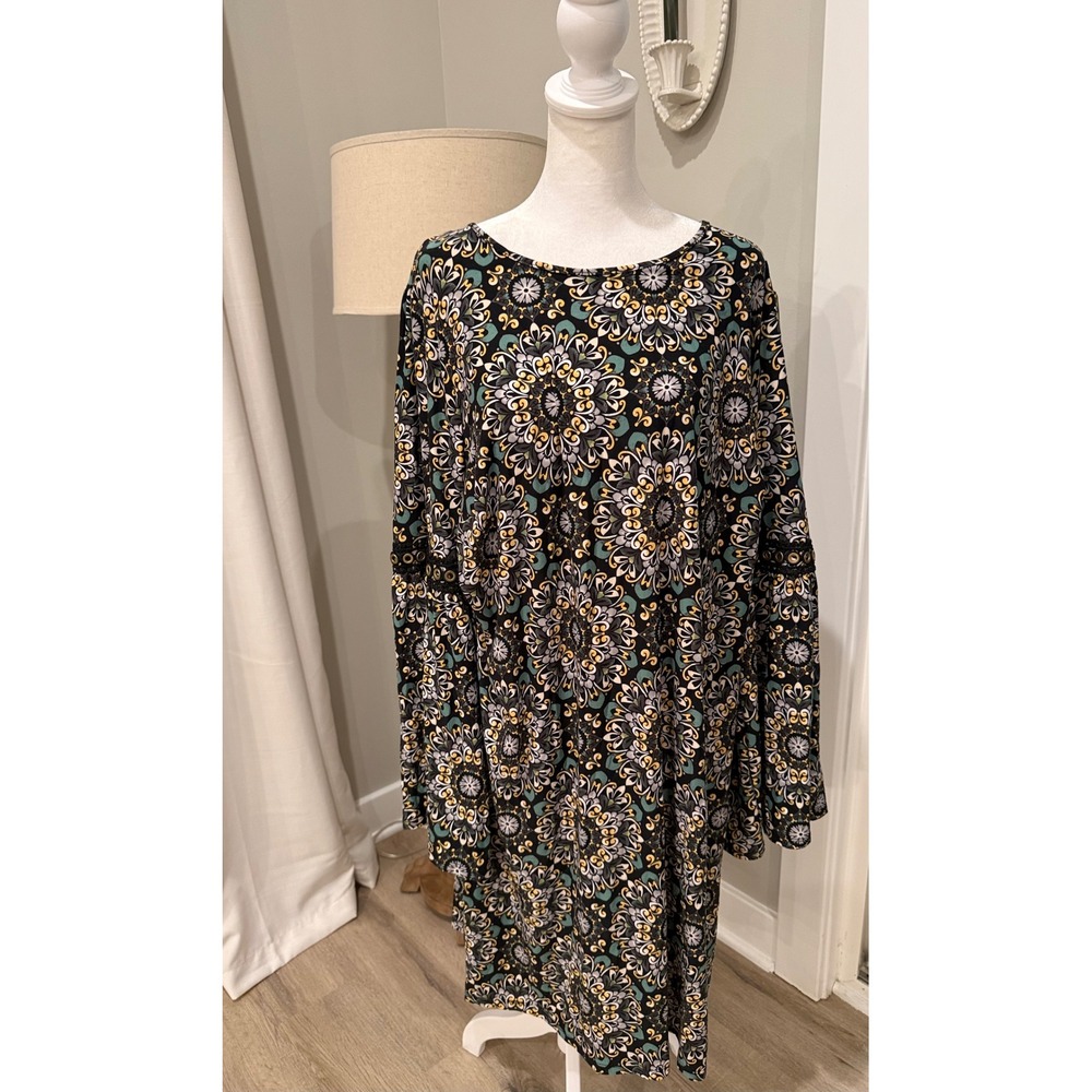 Harlow & Rose Woman 2X Mandala Print Shift Dress Grommet Sleeve Accents Boho